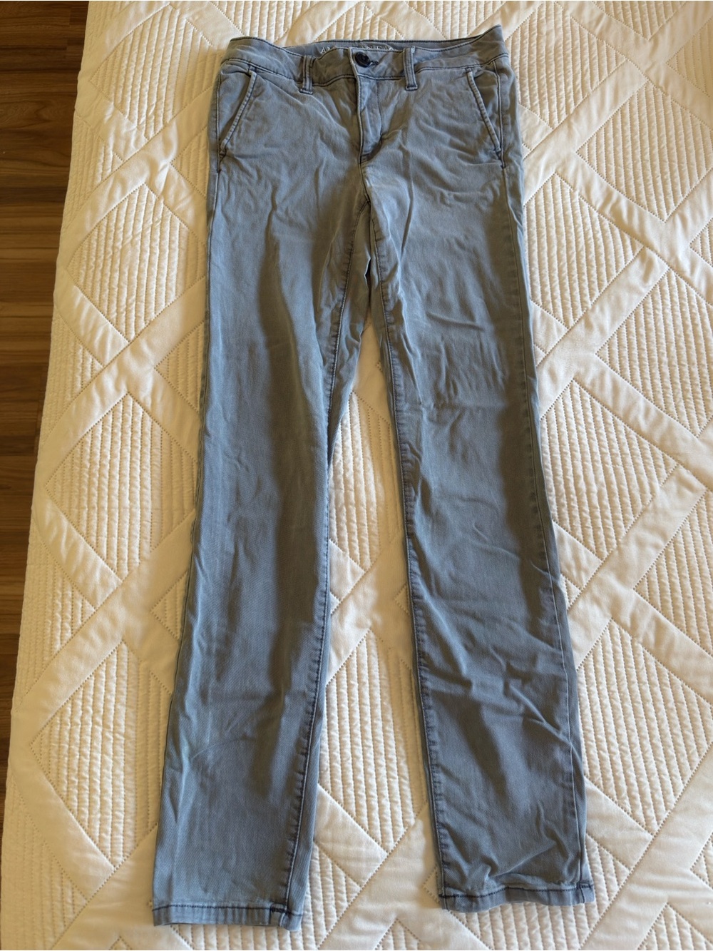 American Eagle Outfitters Gray Skinny AEO Twill Jeans - Size 6 LONG
